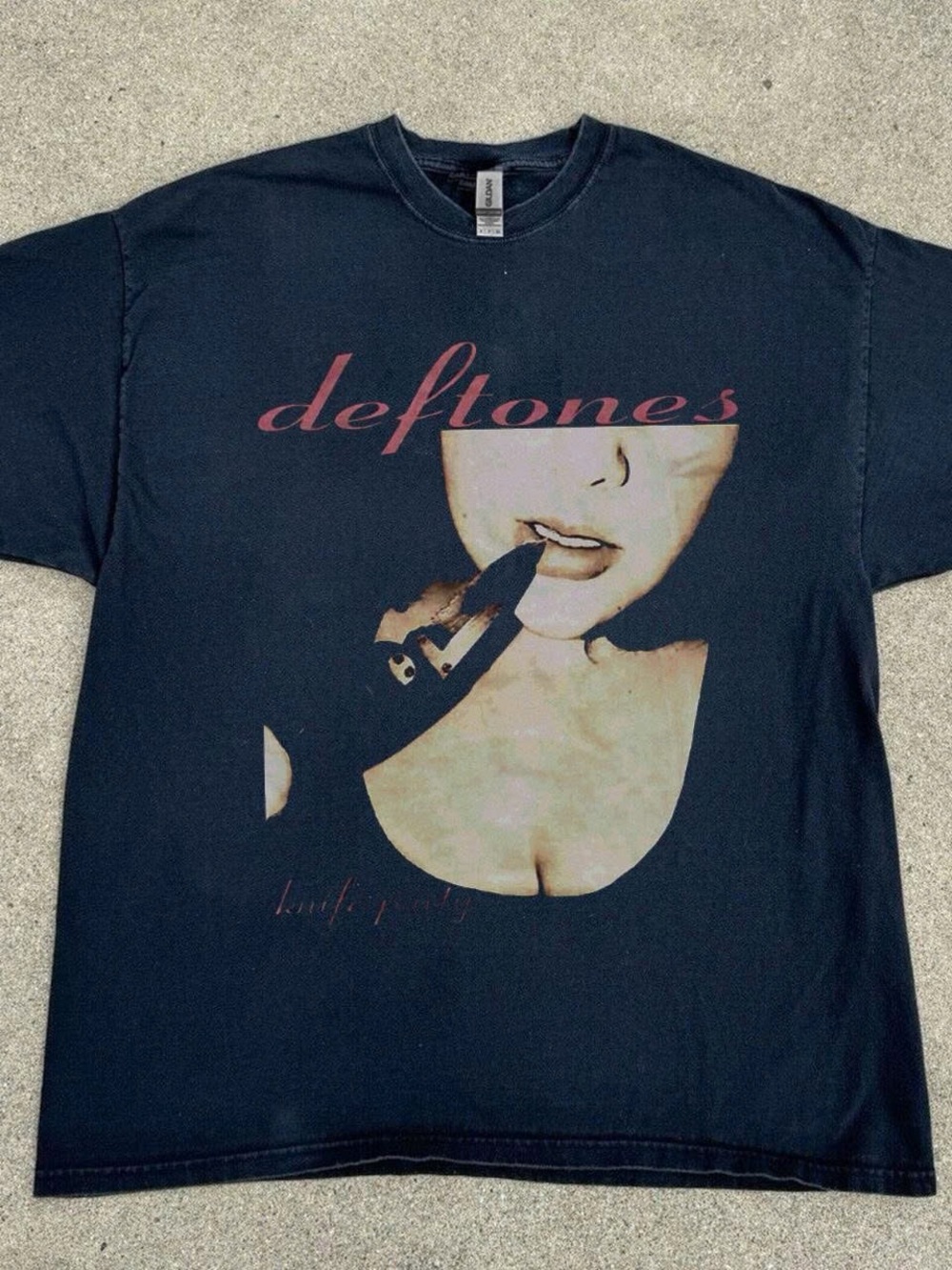 Short Sleeve Graphic Tee - Black